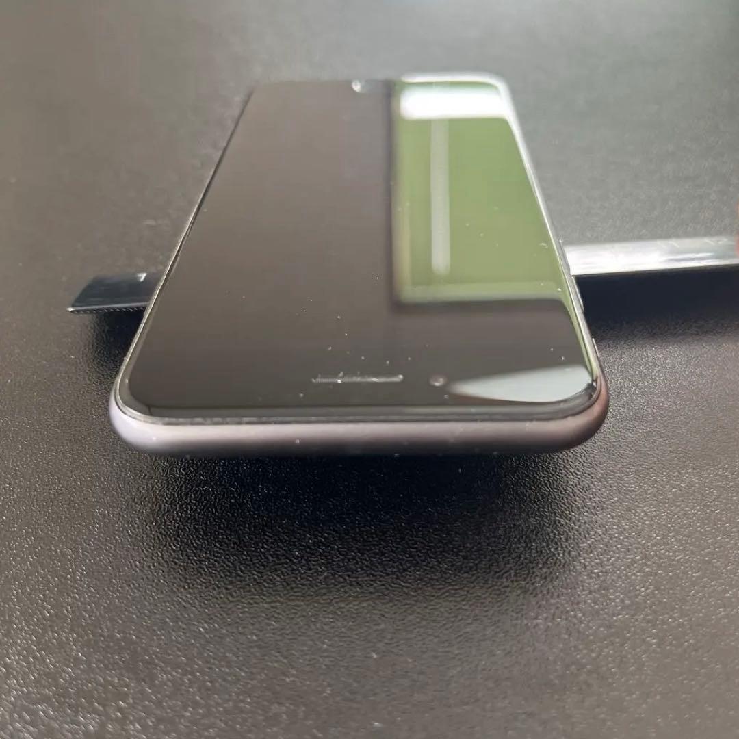 iPhone8 64GB スペースグレー本体