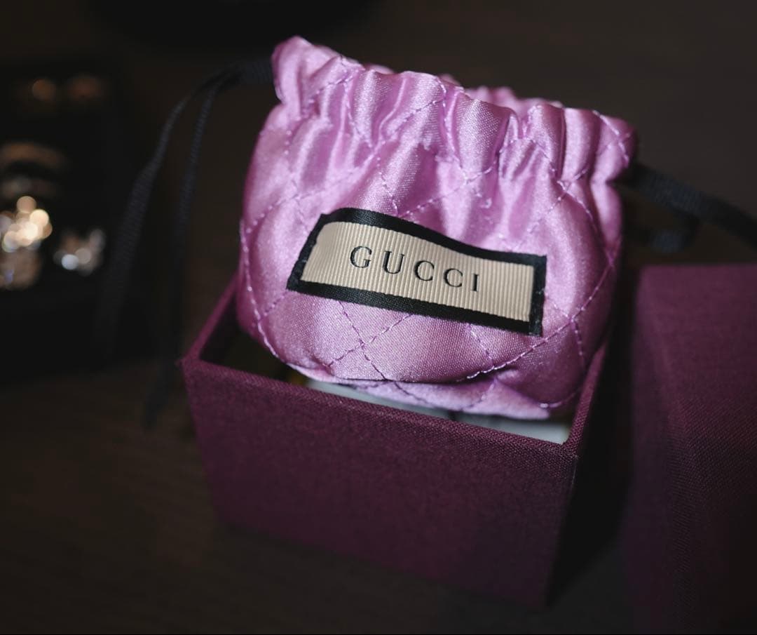 Gucci シングル　ピアス