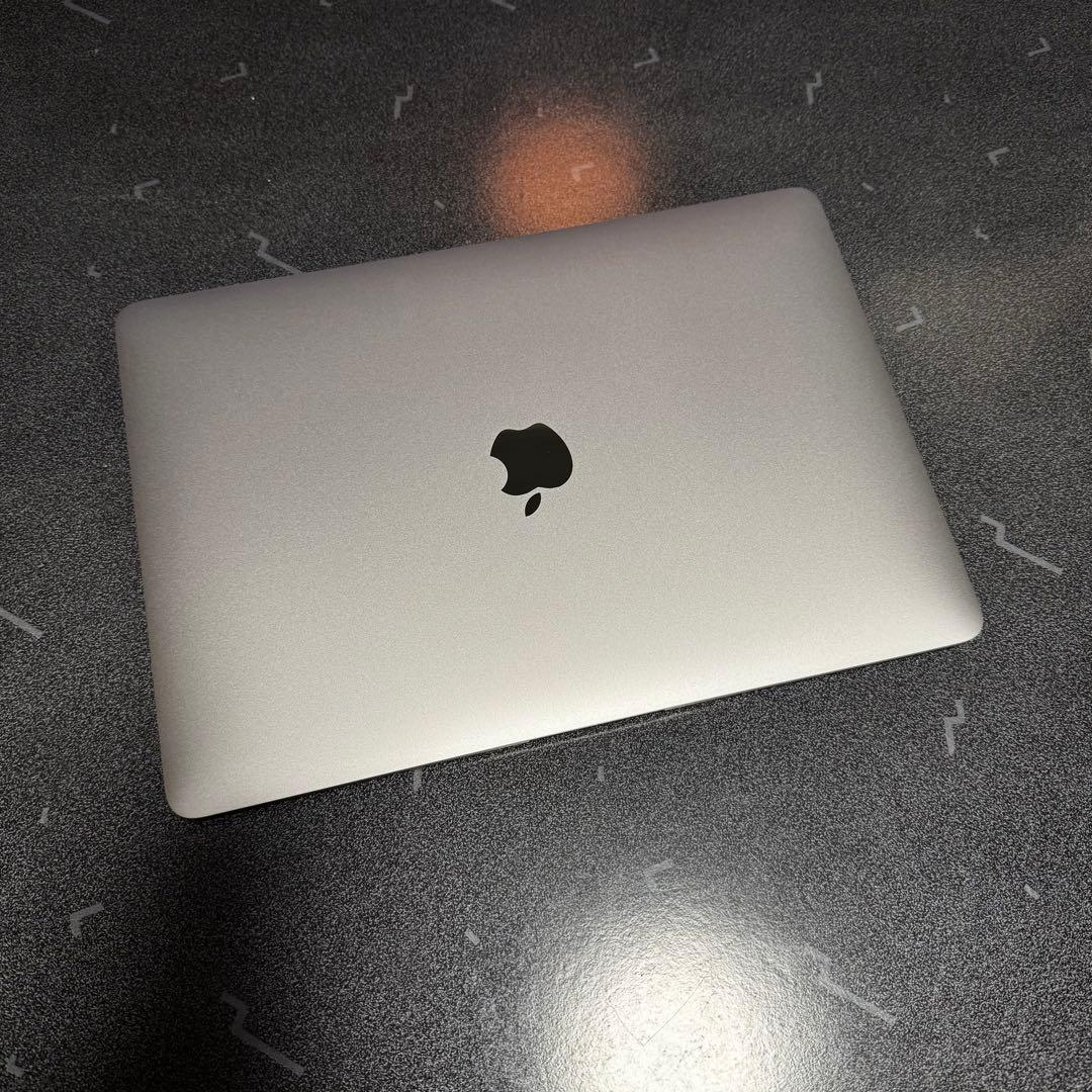 Apple MacBook Air 本体