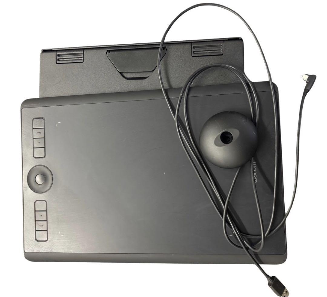 【未使用品】ワコム ペンタブMサイズWacom Intuos Proペンタブ