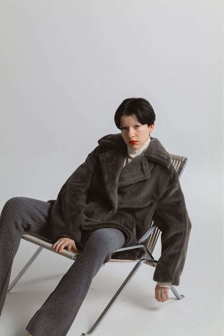 【25AW】定価7万円　今季　新品タグ付　CINOH チノ ファーコート グレー