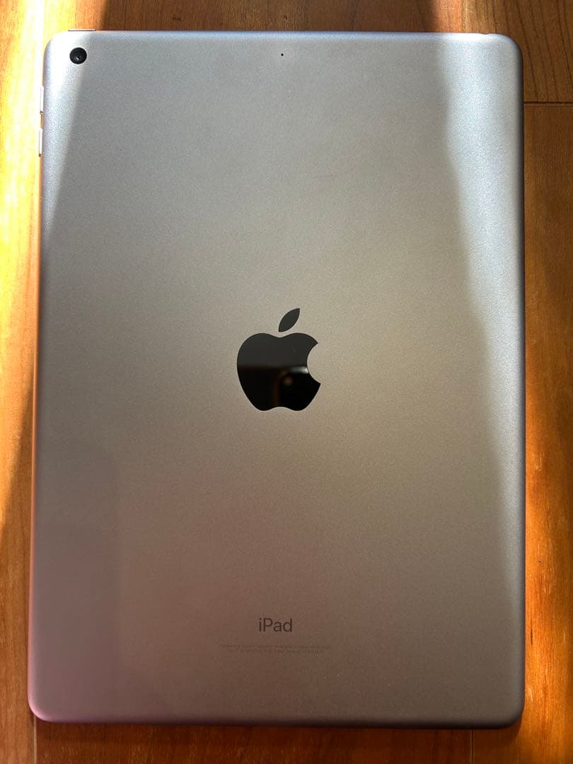 【送料込み】※箱無しiPad シルバー【初期化済】