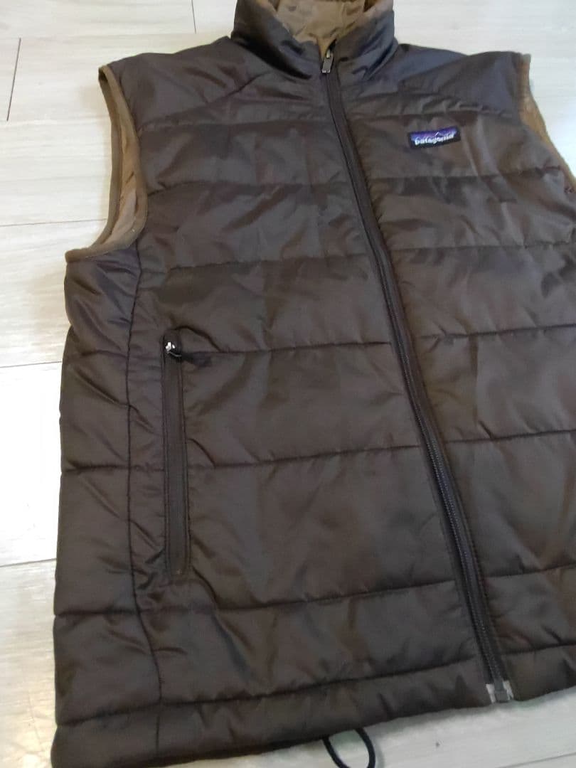 【美中古】マイクロパフ　ベスト　ヘナブラウン　メンズS