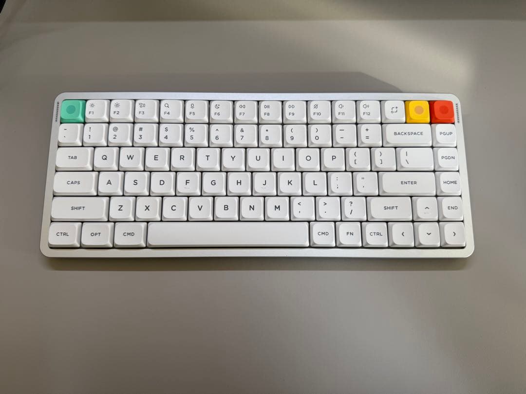 Nuphy Air75 V3 （ホワイト・茶軸・US配列）