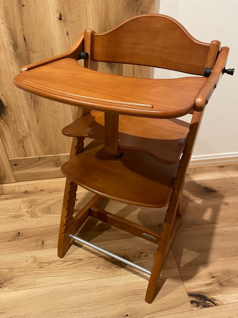 大和屋　すくすくスリムプラスチェア　テーブル＆ガード付　送料込み