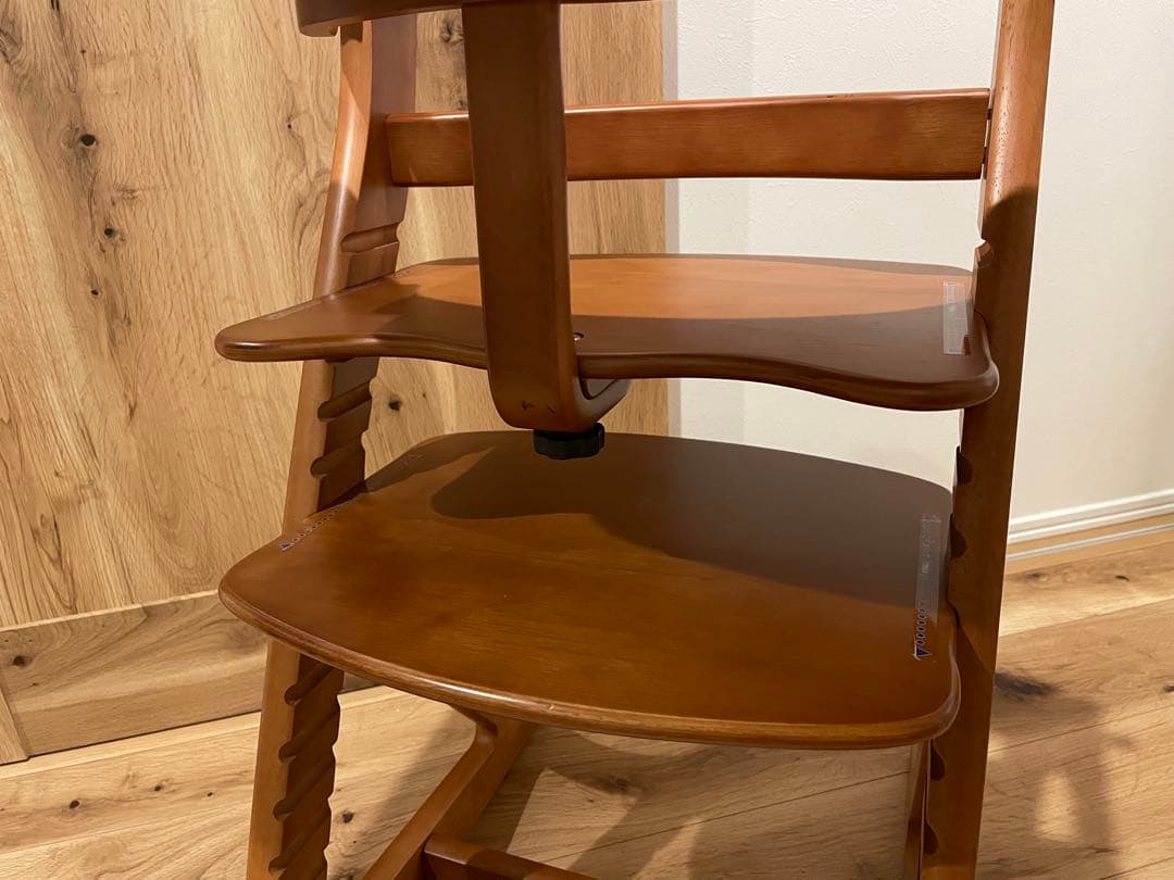 大和屋　すくすくスリムプラスチェア　テーブル＆ガード付　送料込み