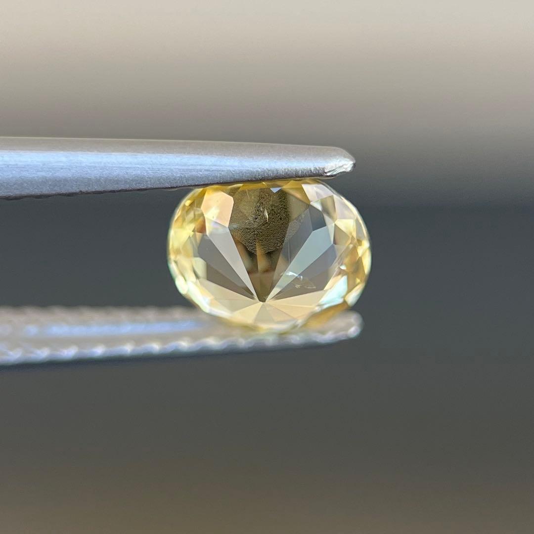 スリランカ産非加熱天然イエローサファイアルース