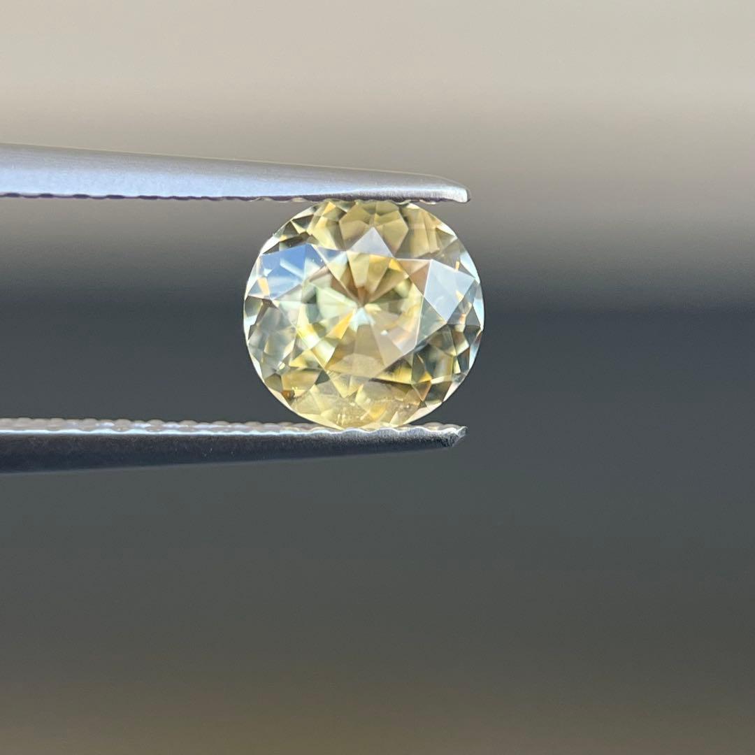 スリランカ産非加熱天然イエローサファイアルース