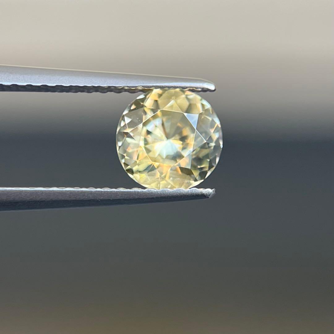 スリランカ産非加熱天然イエローサファイアルース