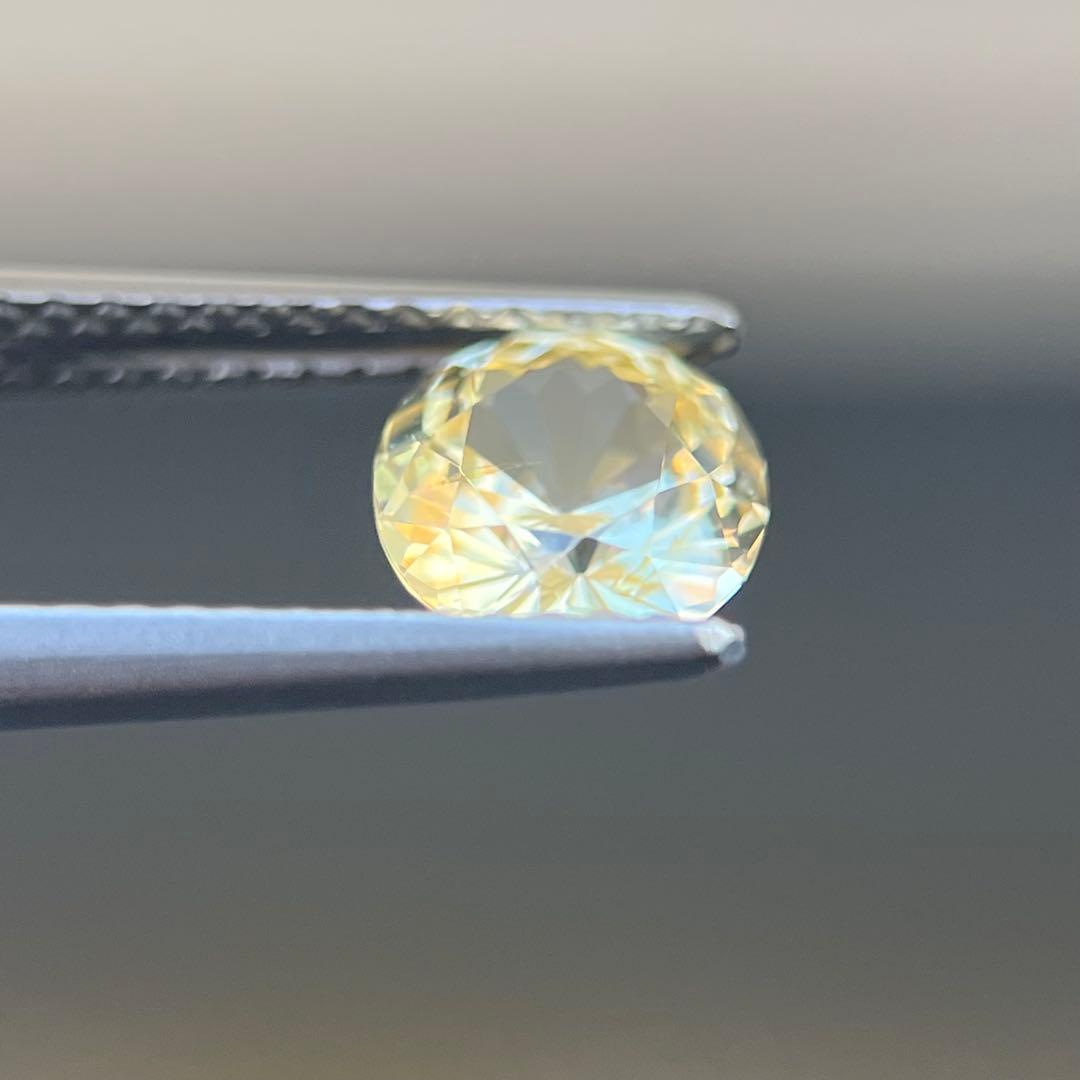 スリランカ産非加熱天然イエローサファイアルース