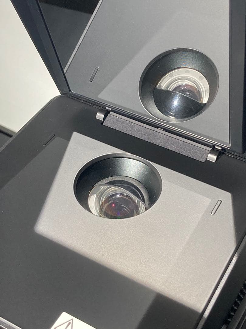 4K HDR対応レーザープロジェクター LG HU80KS