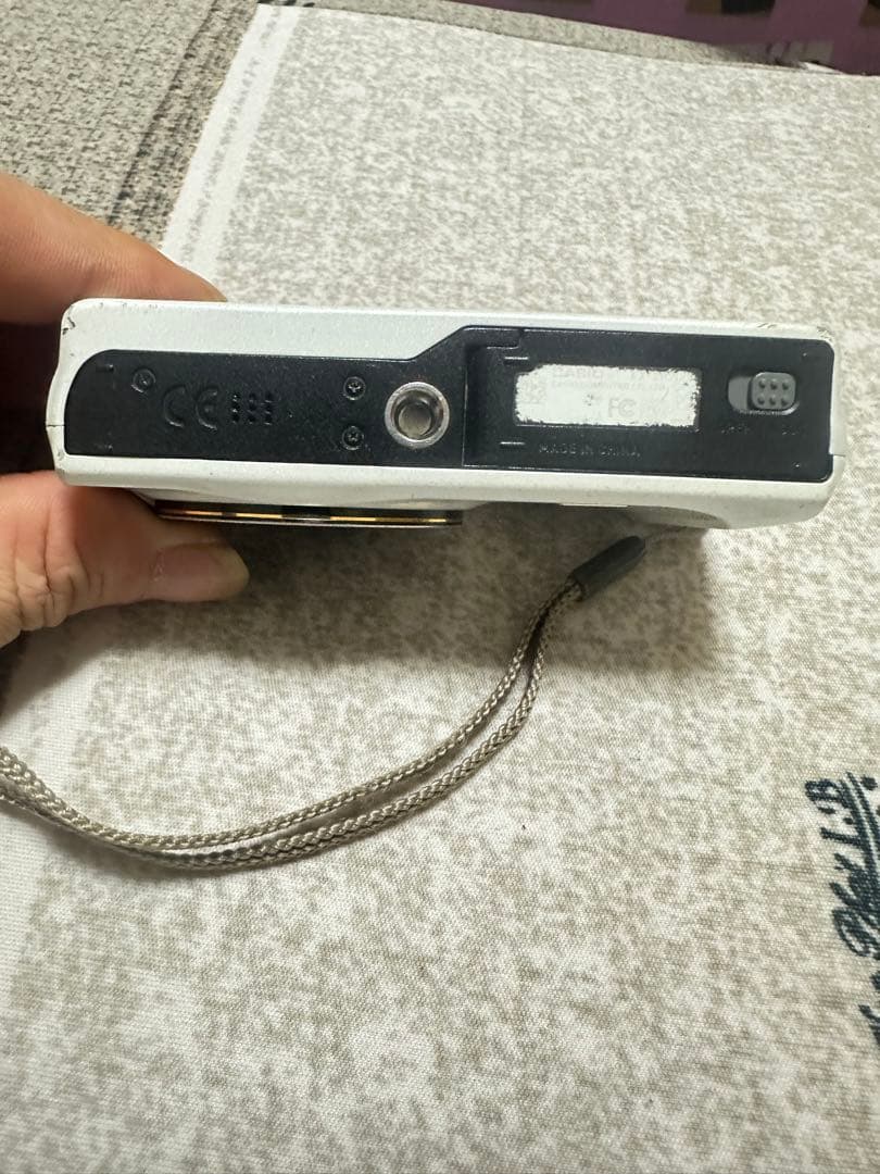 CASIO EXILIM EX-ZR200 コンデジ