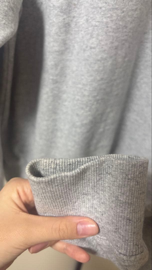 ネバザ　スウェット　thisisneverthat