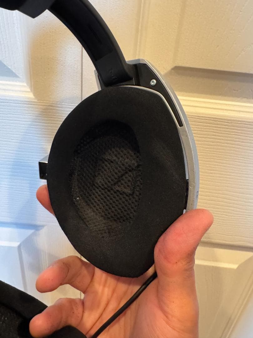 【ゼンハイザー HD800】ヘッドホン イヤーパッド劣化あり
