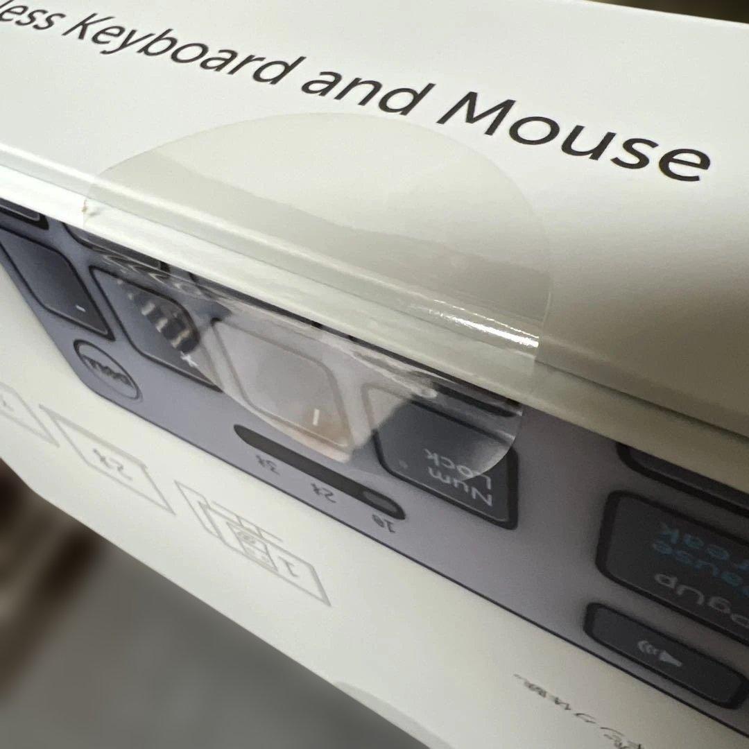 [未開封/新品] DELL プレミアワイヤレスキーボード&マウス KM717