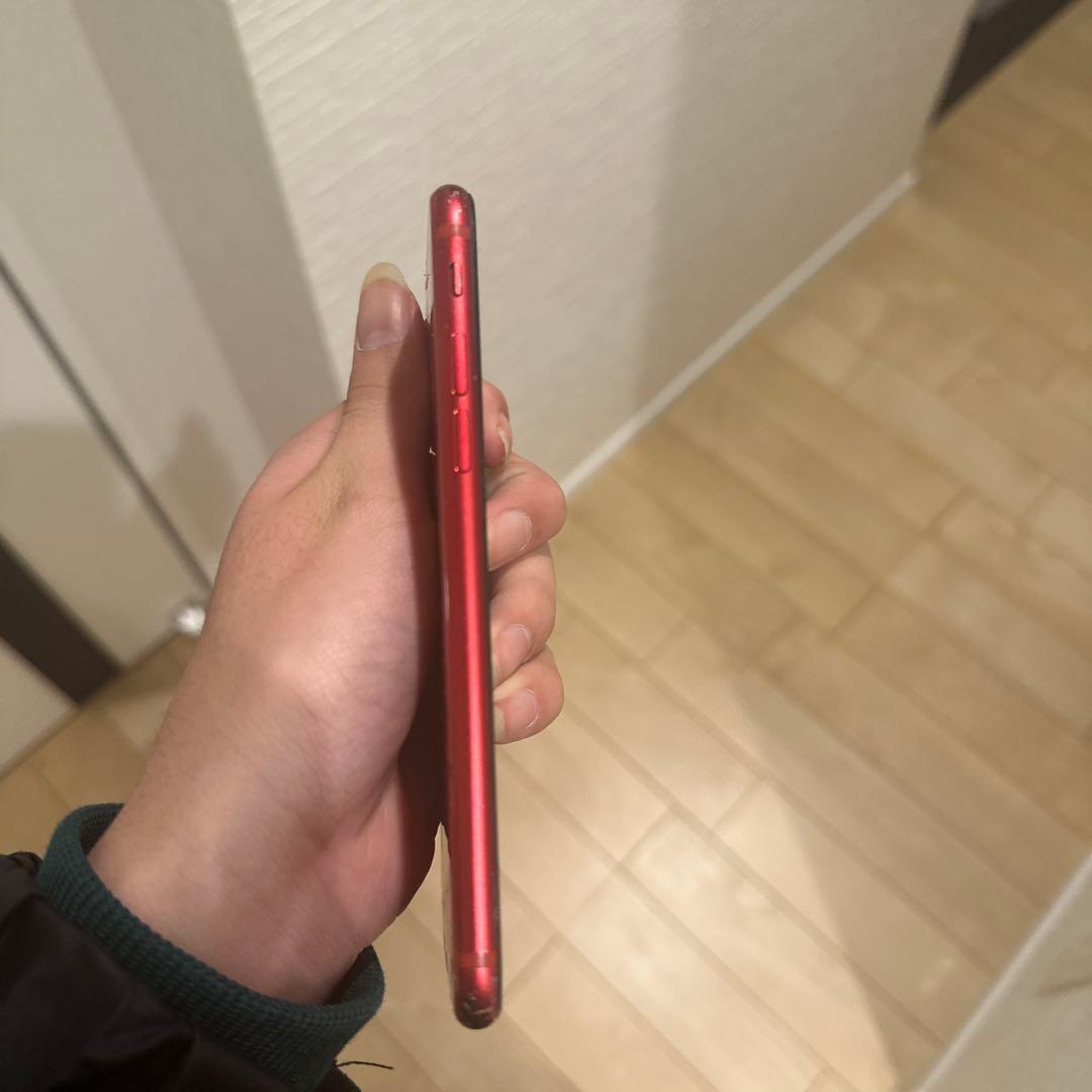 Apple iPhone SE (第2世代) 赤