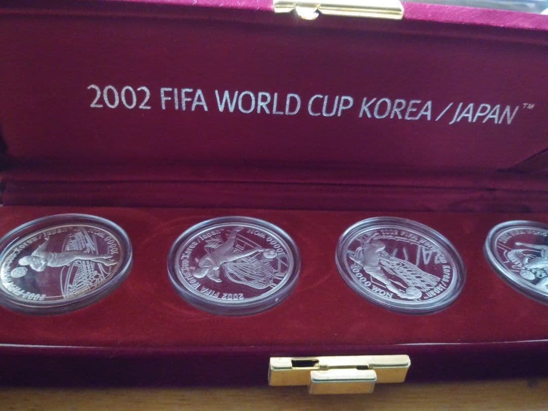 2002年　FIFA日韓ワールドカップ公式記念　10000ウォン銀貨4種セット