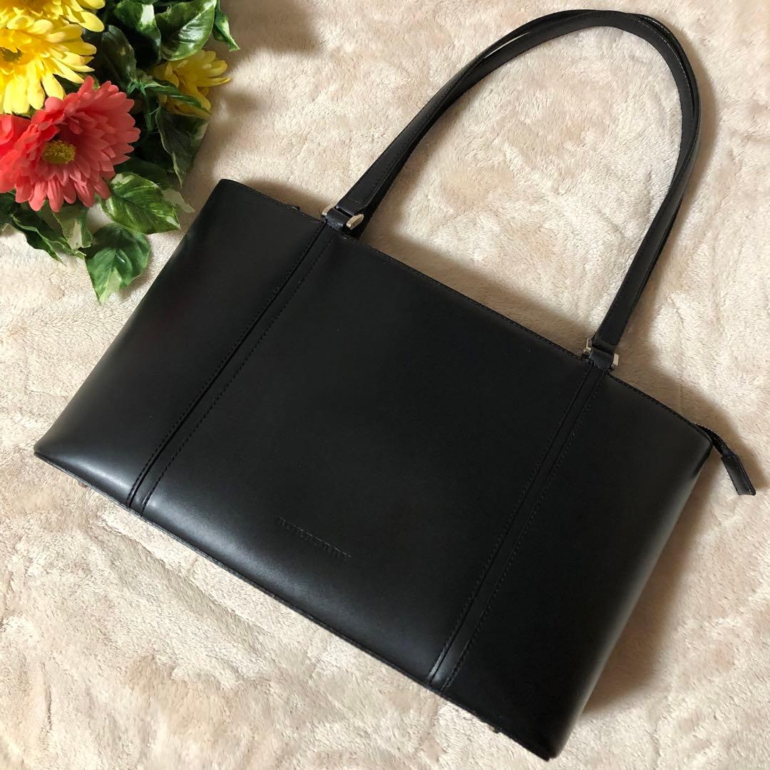 デイジー様2点まとめ売り（バーバリートートバッグ& 2way バッグ　クロコ）