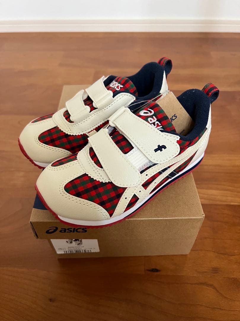 新品　ファミリア　アシックス　スニーカー　17cm