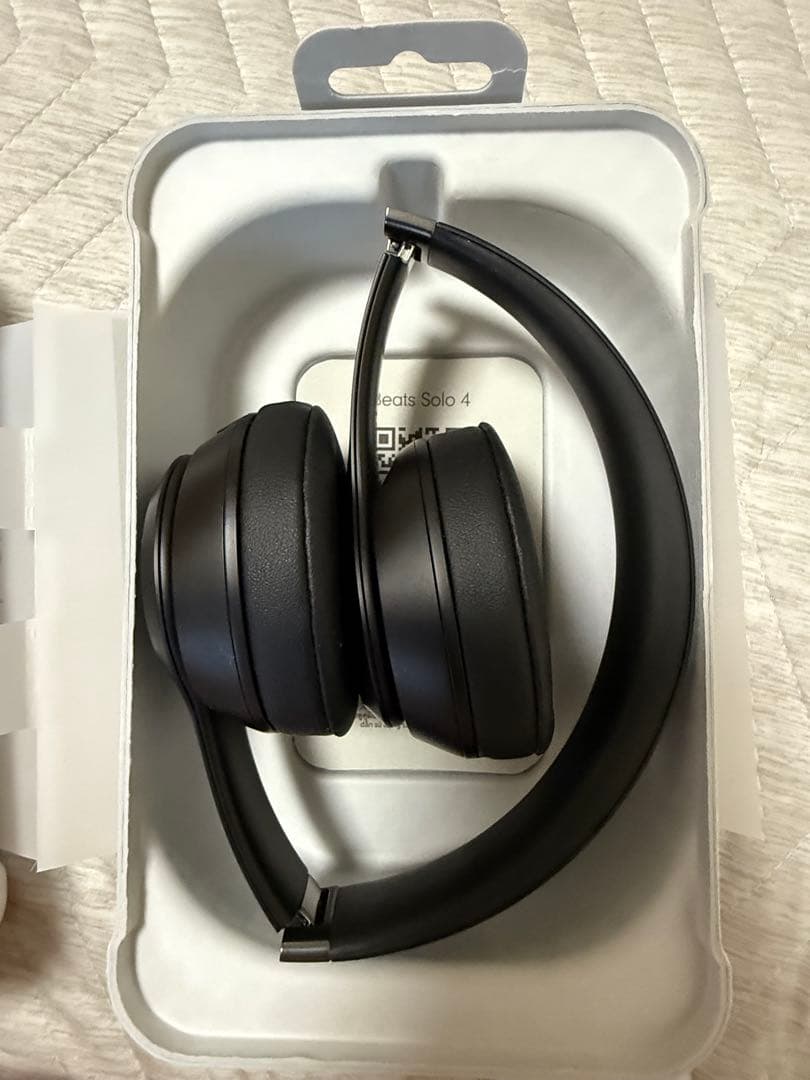 【新品同様】Beats Solo 4 ヘッドホン