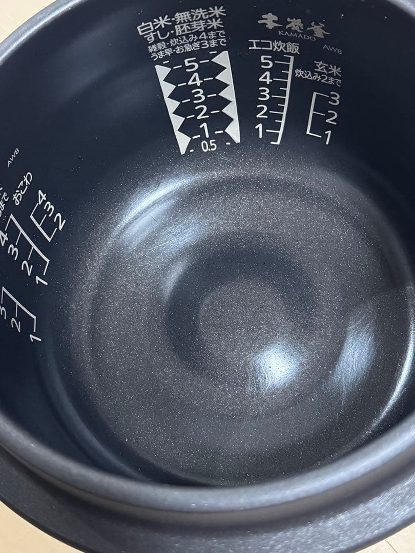 三菱IHジャー炊飯器本炭釜 紬5.5合 白NJ-AWB10-W保証有 超美品