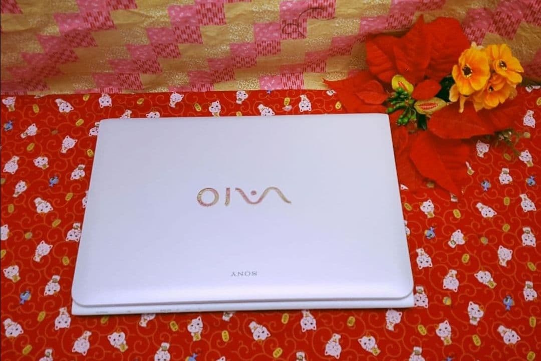 Win11搭載♪魅力なブラック♪新品SSD256搭載♪ソフト多数♪ブルーレイ