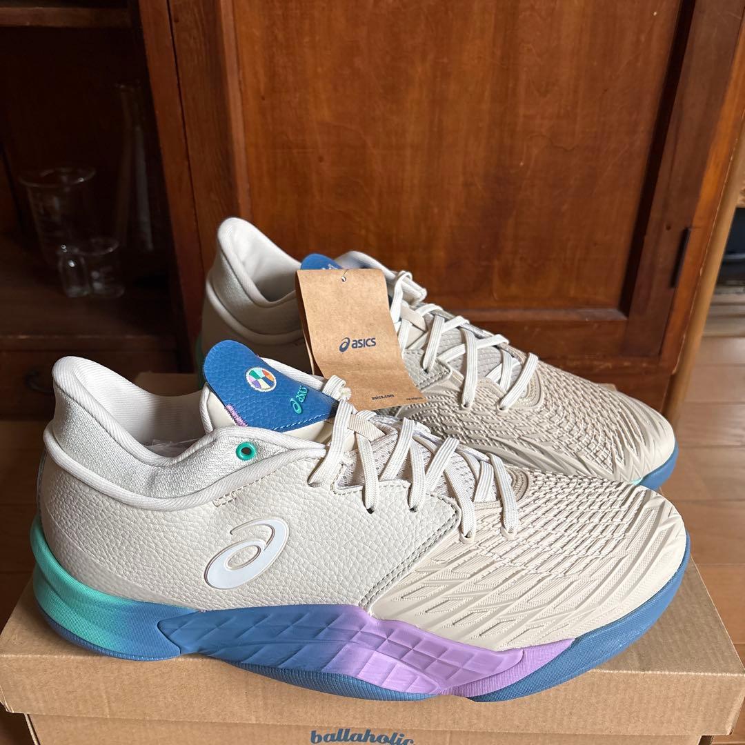 新品、未使用品　ボーラホリックasics バスケットボールシューズ