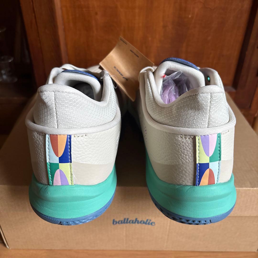 新品、未使用品　ボーラホリックasics バスケットボールシューズ