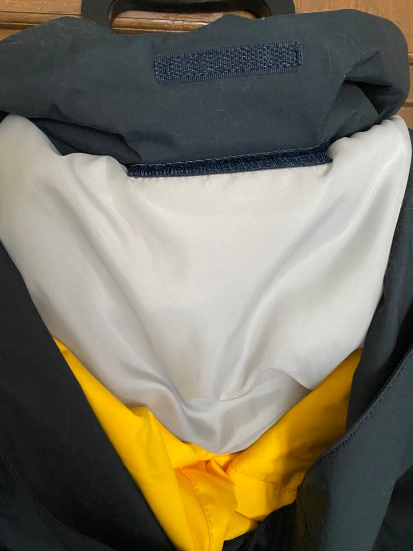 子ども用スキーウェア 紺/黄色