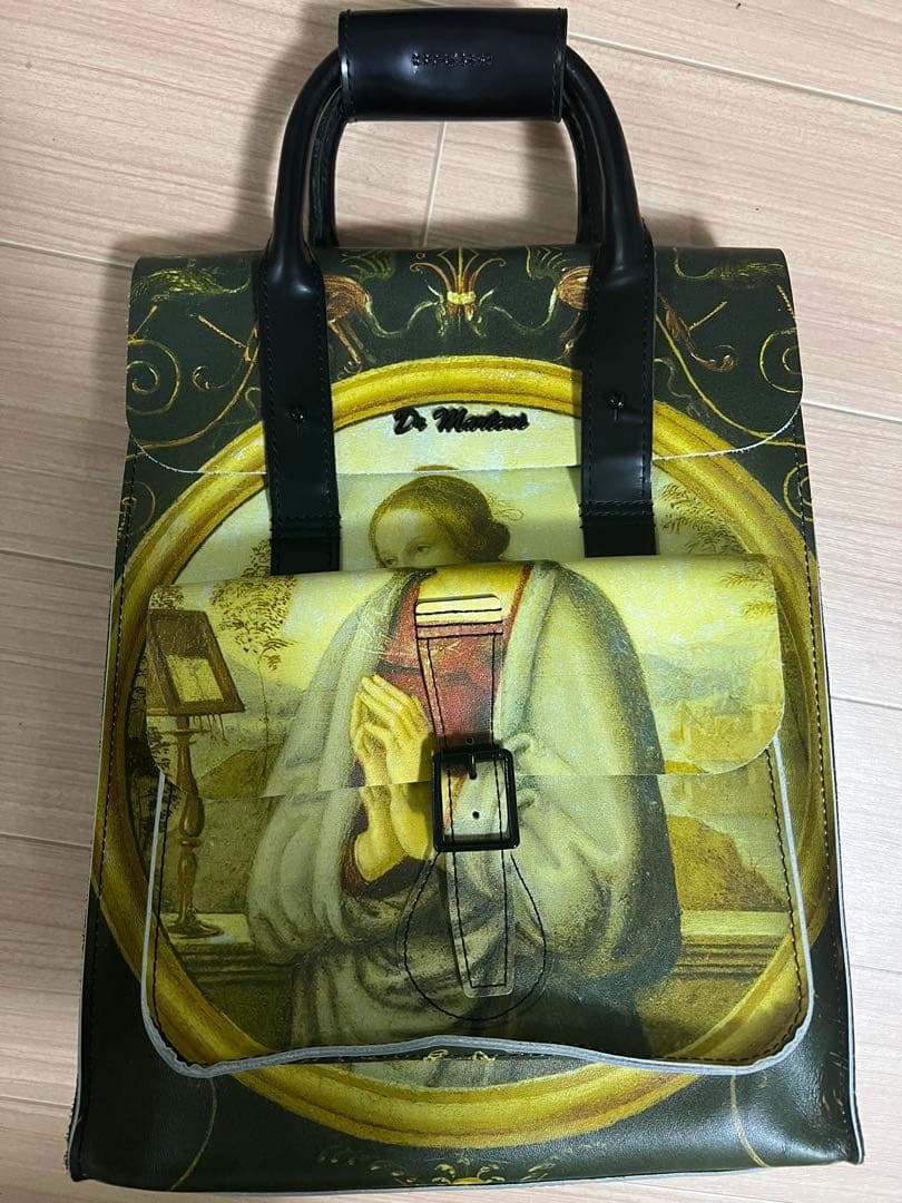 Dr.Martens バックパック　受胎告知