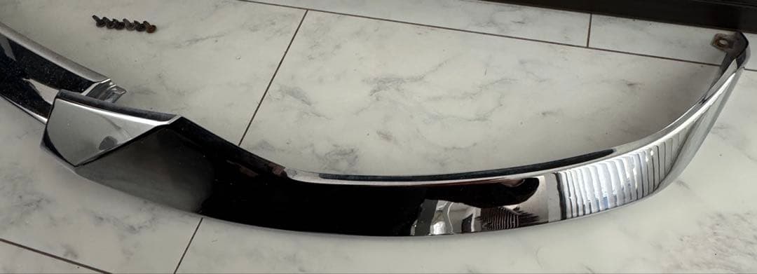 エスクァイア　モデリスタエアロ　メッキパーツ２点