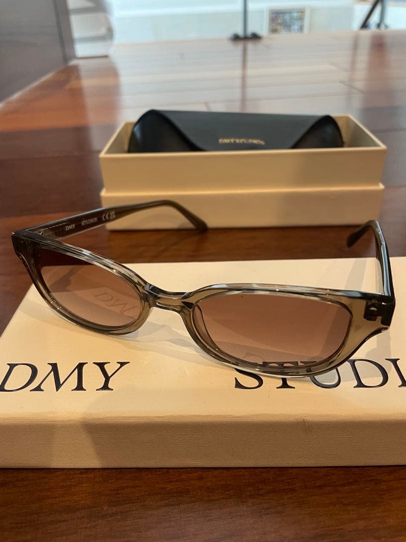 DMY STUDIO サングラス ケース付き