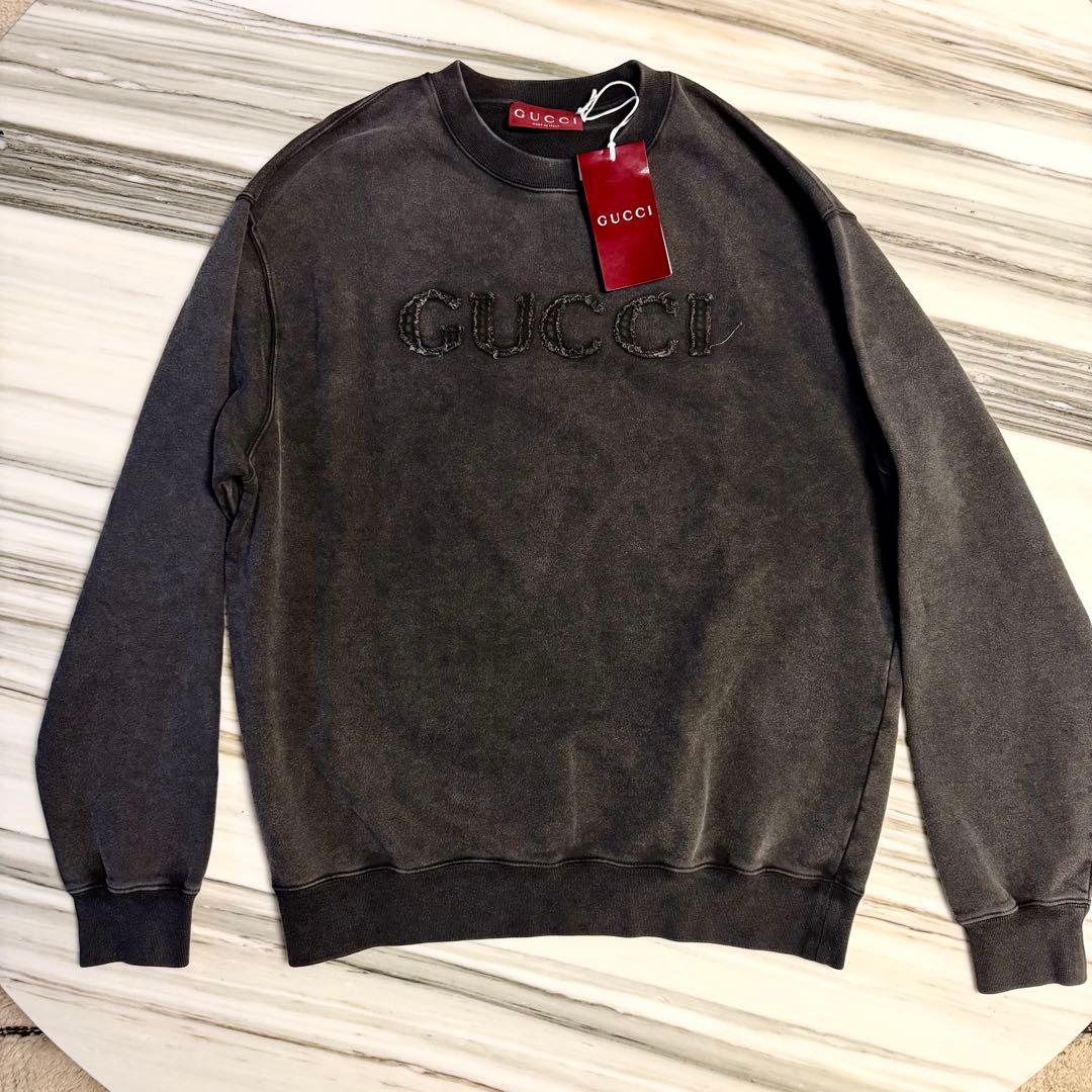 GUCCI グレー ロゴ刺繍 クルーネックトレーナー