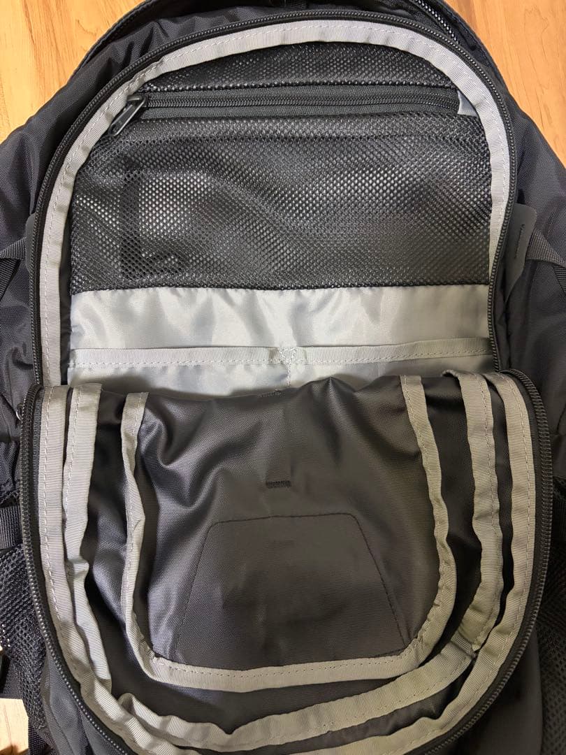 ノースフェイス　ホットショット　ブラック