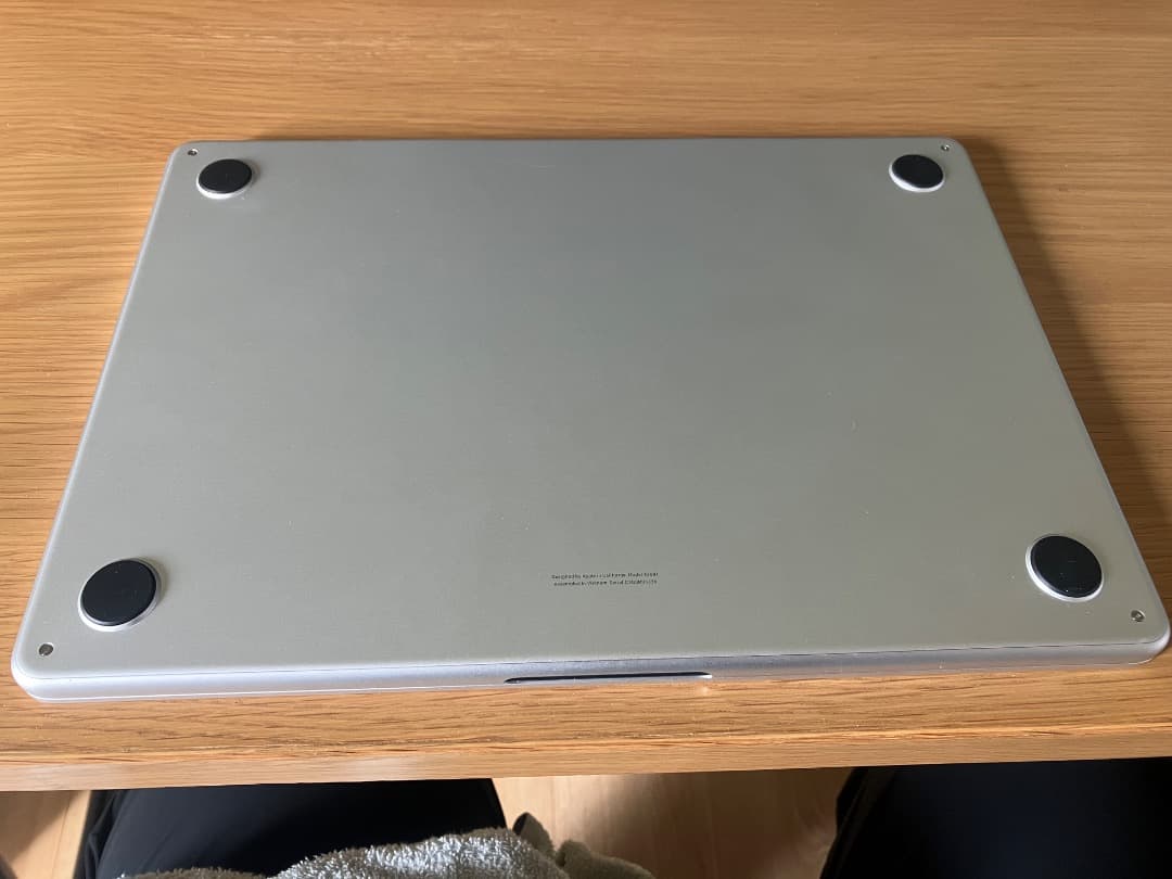 【新品同様】MacBook Air M2 8GB 256GB