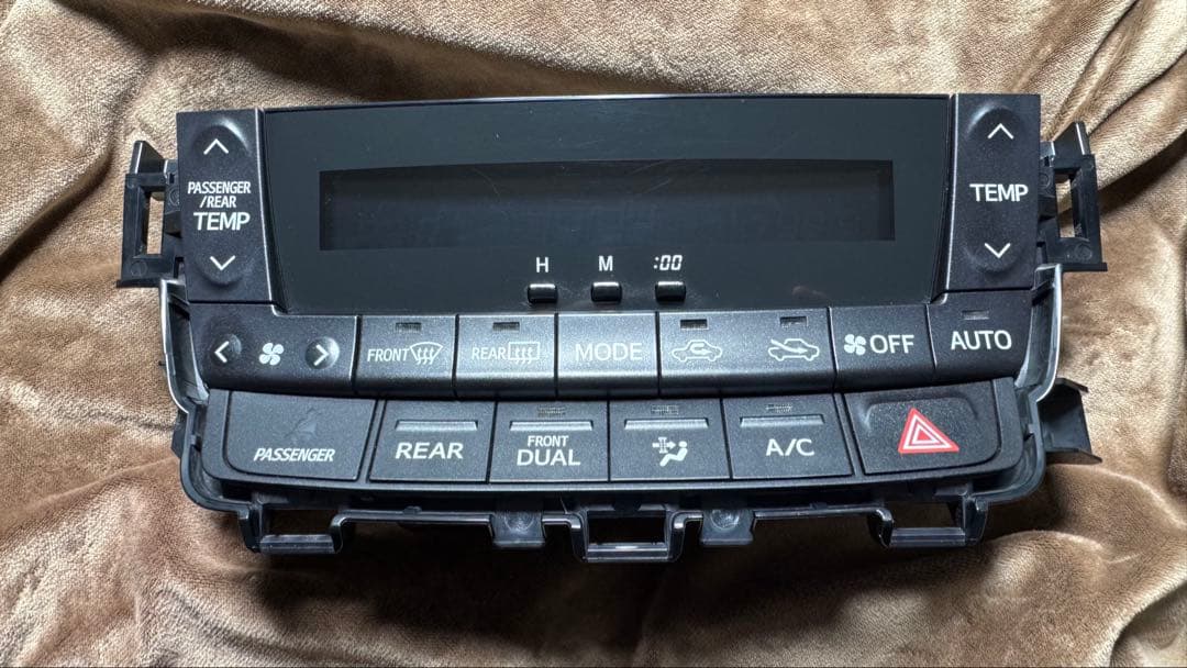 20系前期ヴェルファイア アルファード　グラデーション エアコンスイッチパネル