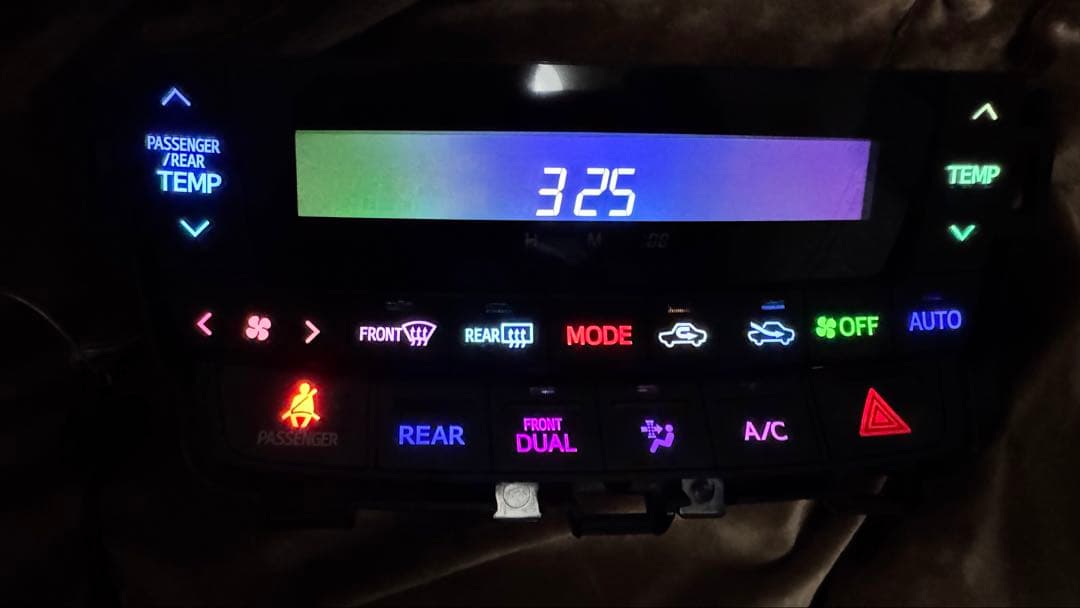 20系前期ヴェルファイア アルファード　グラデーション エアコンスイッチパネル