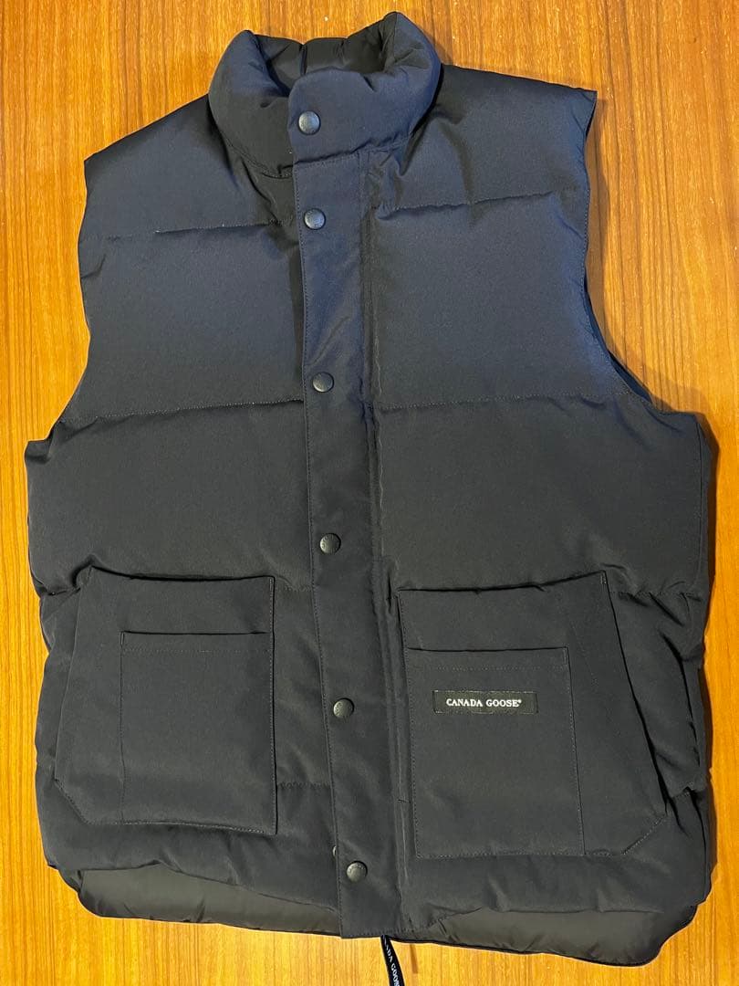 （美品）カナダグースダウンベスト　M size