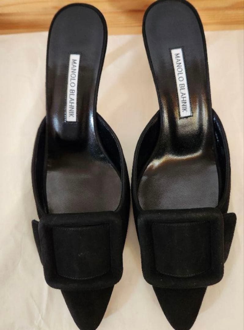 MANOLO BLAHNIK ブラックミュール 38