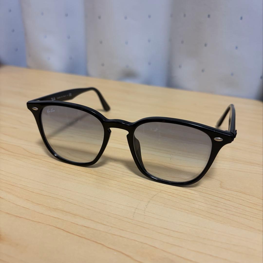 Ray-Ban RB4258F-60119 サングラス　ケース付き