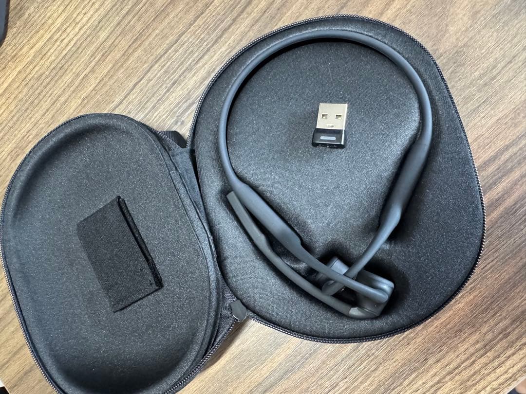 Shokz OpenComm2 UC 2025 Upgrade ハードケース付