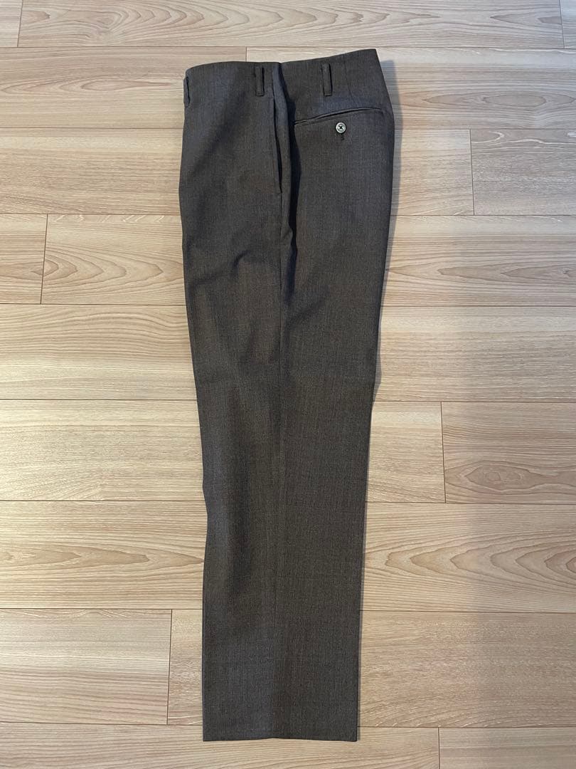 一*球様 NEAT Action Slacks Toni brown