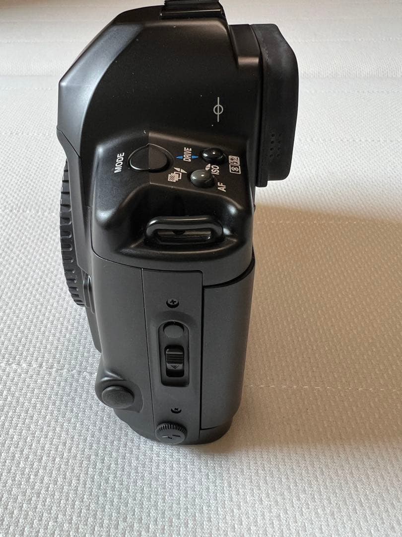 Canon EOS-3 一眼レフカメラ