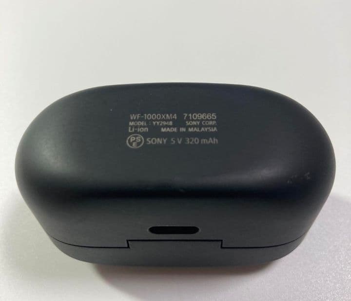[美品]SONY WF-1000XM4 イヤホン　左右　両耳　本体　充電器