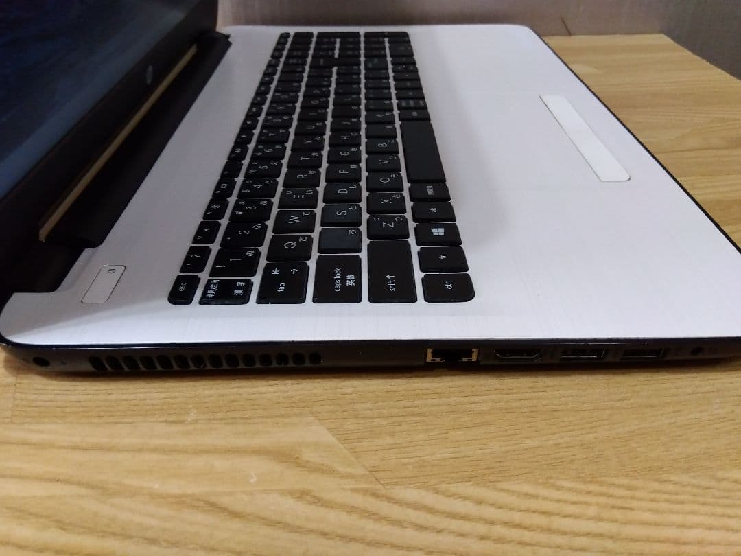 Windowsノート本体 HP 15-ba001AU AMD E2-7110