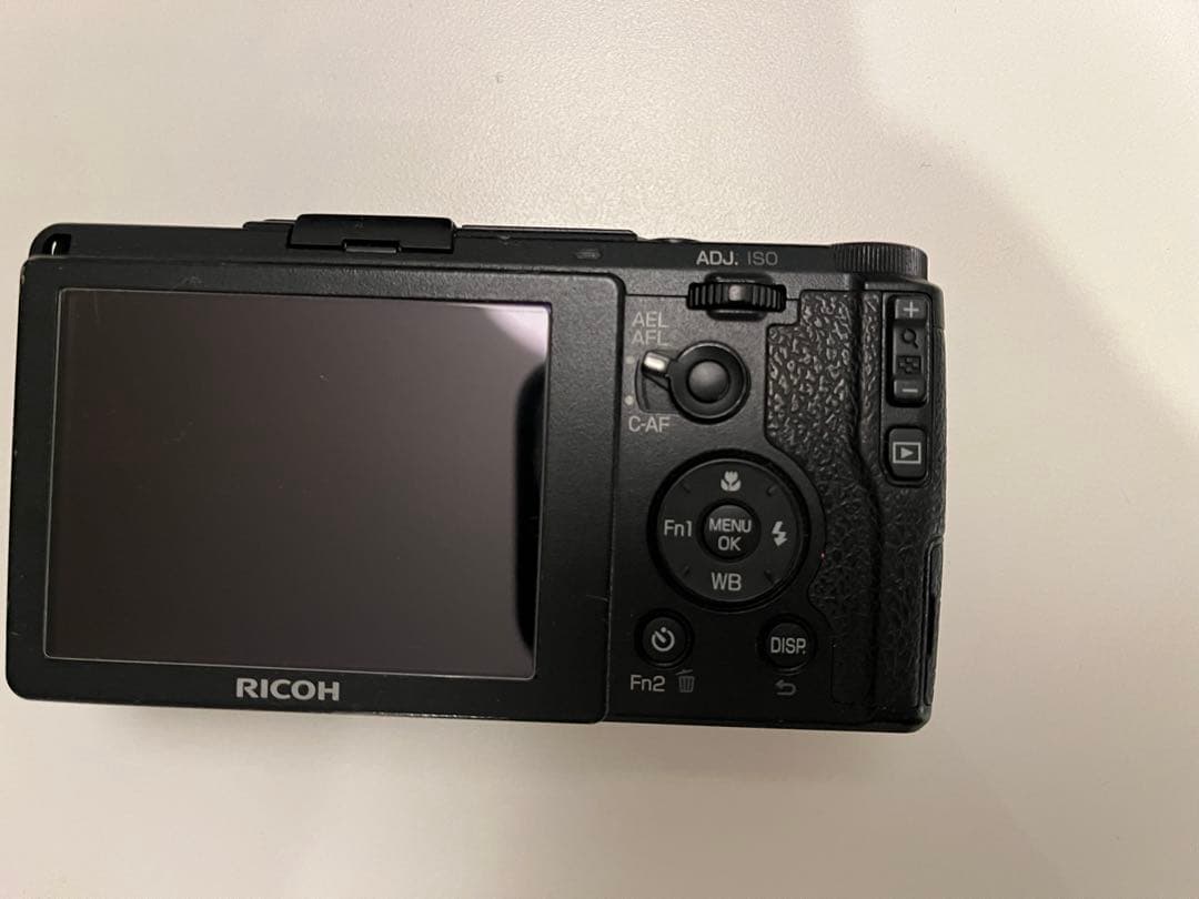 GRII本体　箱、交換用バッテリー2個付