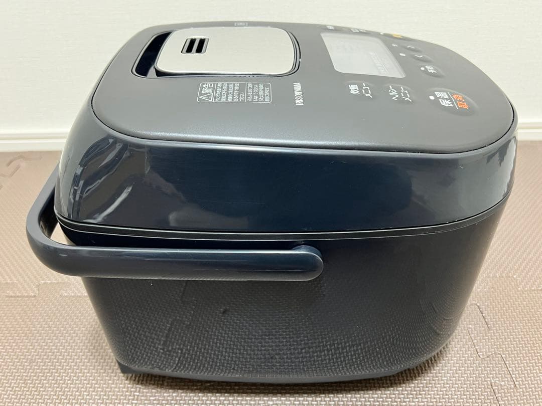 2022年製　アイリスオーヤマ 銘柄炊き IHジャー炊飯器 RC-IK10-B