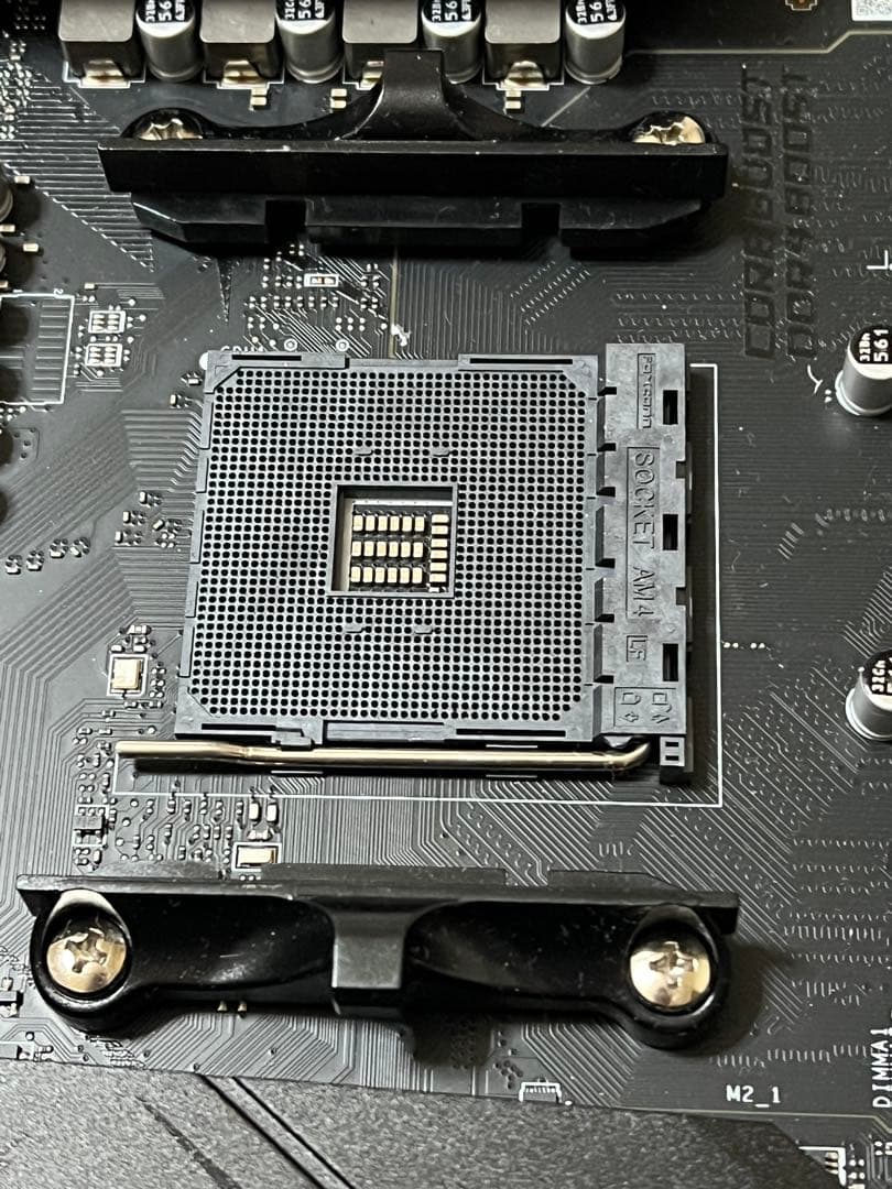 MSI MPG B550 GAMING PLUS ATX マザーボード