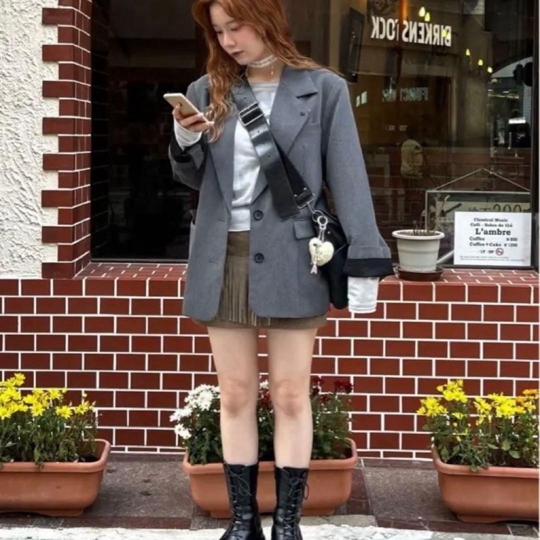 TINA：JOJUN ハート刺繍入り テーラードジャケット