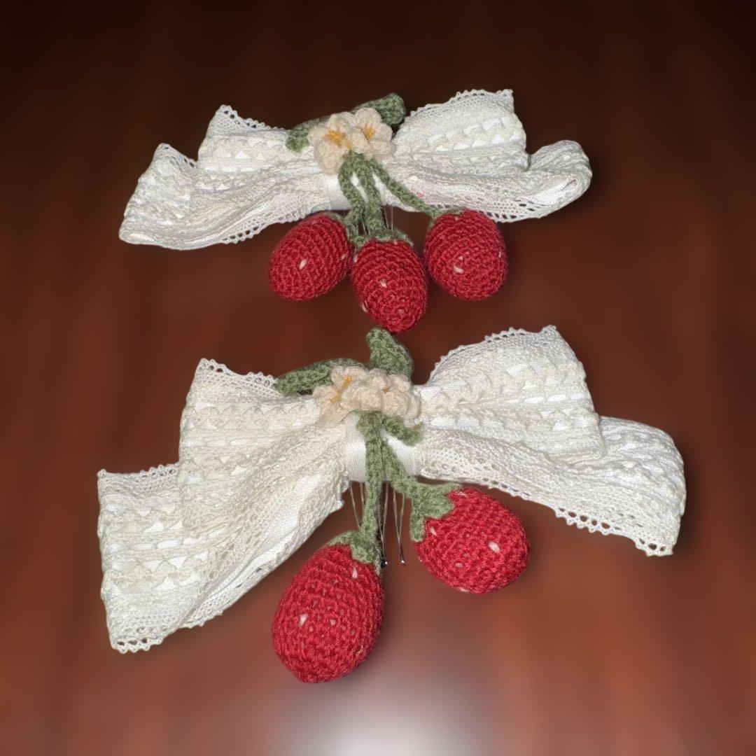 いちごヘアコーム　オフ白